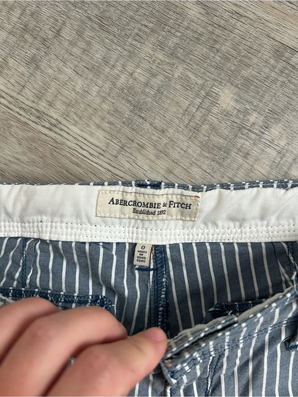 Vintage Y2K Abercrombie & Fitch Blue Pinstripe Low Rise Cuffed Shorts Size 0